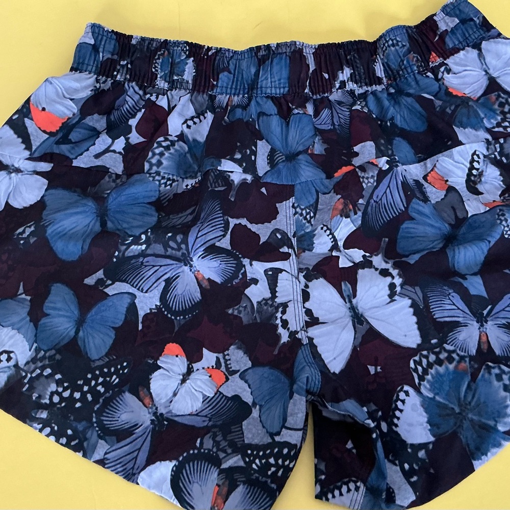 Lululemon Go the Distance REVERSIBLE shorts 12 BIGGIE SO FLY BUTTERFLY PIZZAZZ - Picture 3 of 6